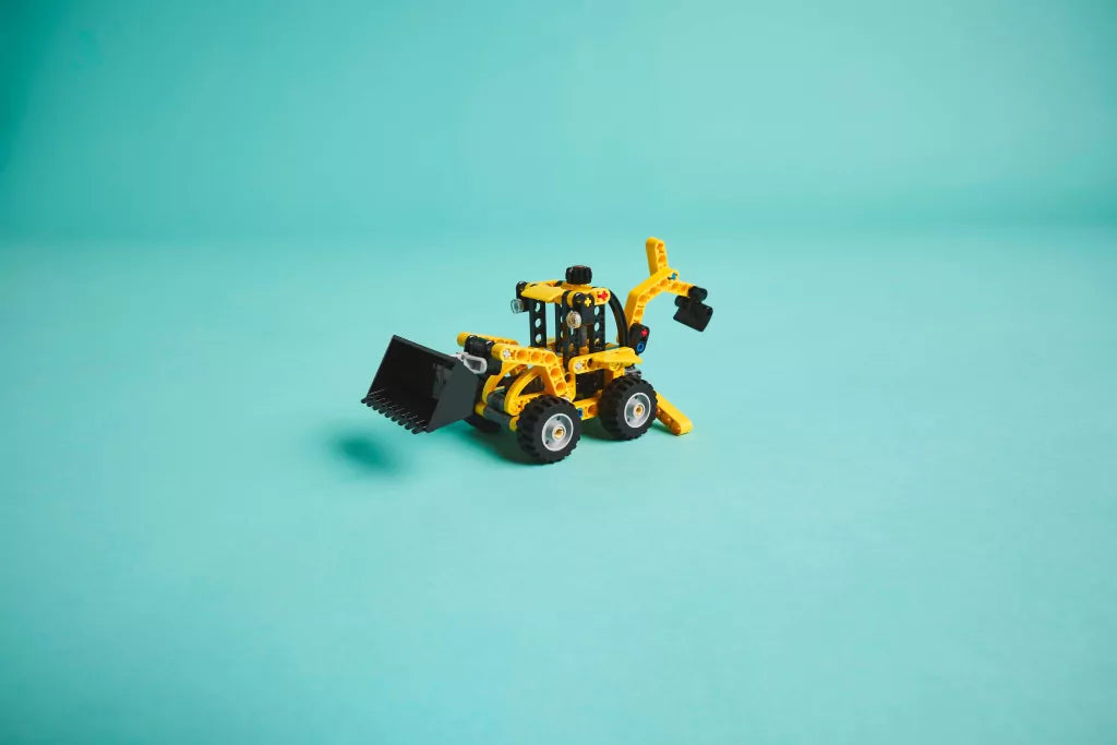 LEGO® Technic. Koparko-ładowarka. 42197